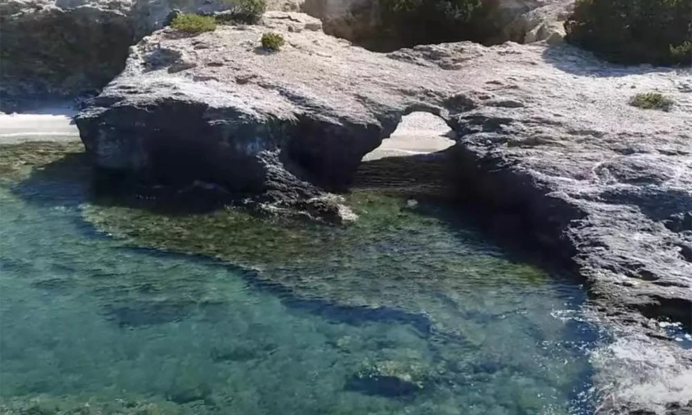 Κατερίνη: 75χρονος τουρίστας ανασύρθηκε χωρίς τις αισθήσεις του από τη θαλάσσια περιοχή